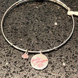 HARLEY DAVIDSON STAINLESS STEEL LADIES "NO ONE RIDES ALONE" BANGLE BRACELET